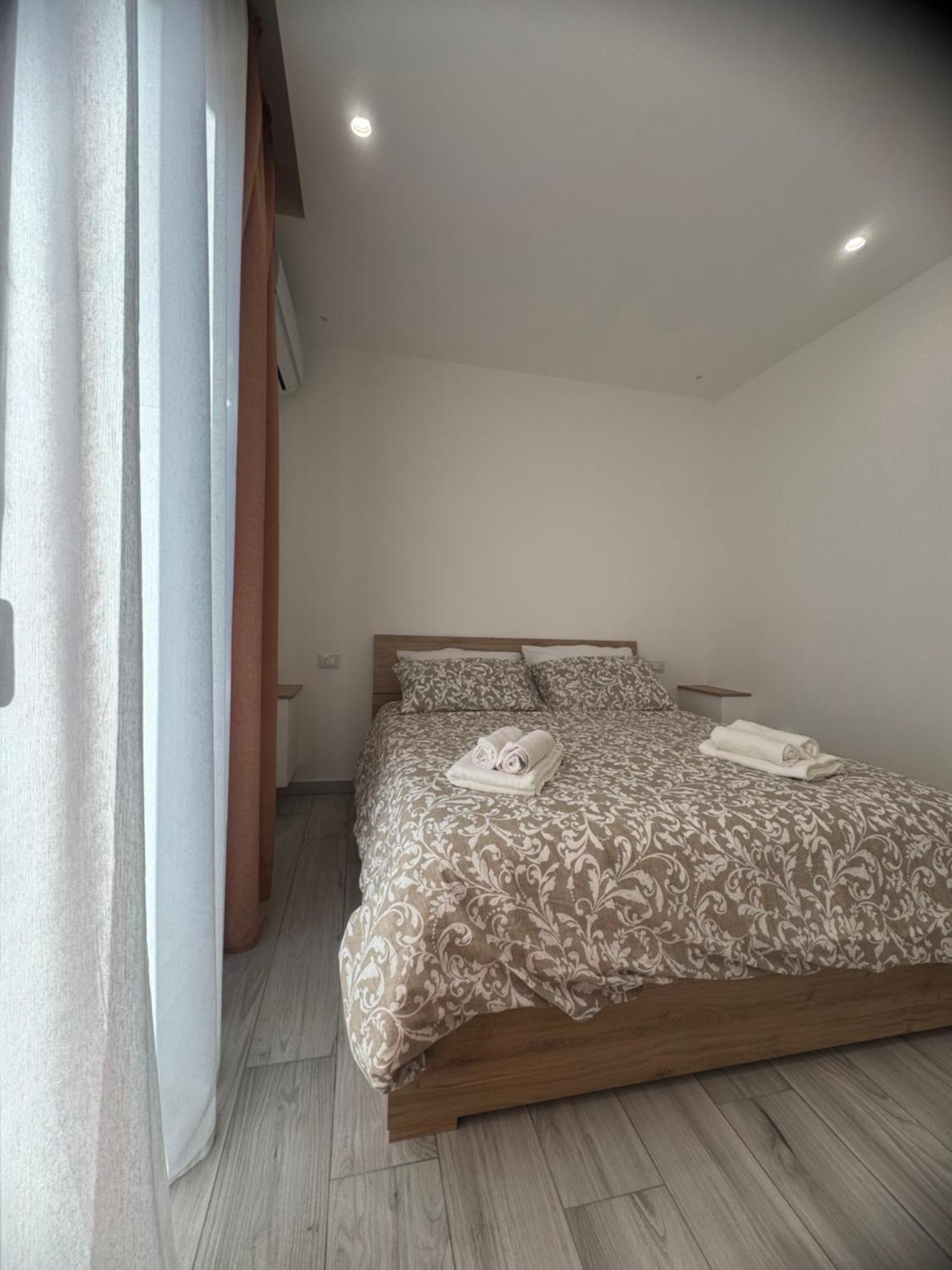 Albahouse Apartment Катания Екстериор снимка