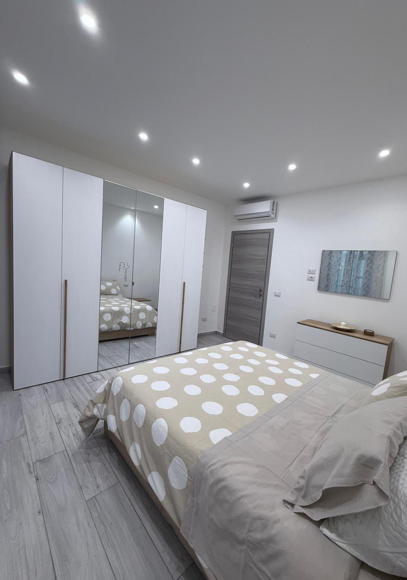 Albahouse Apartment Катания Екстериор снимка